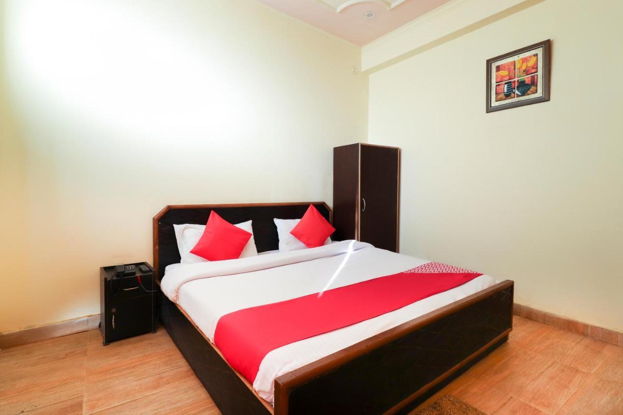 Silver Dew Resorts And Restaurant Dhanaulti Exterior foto