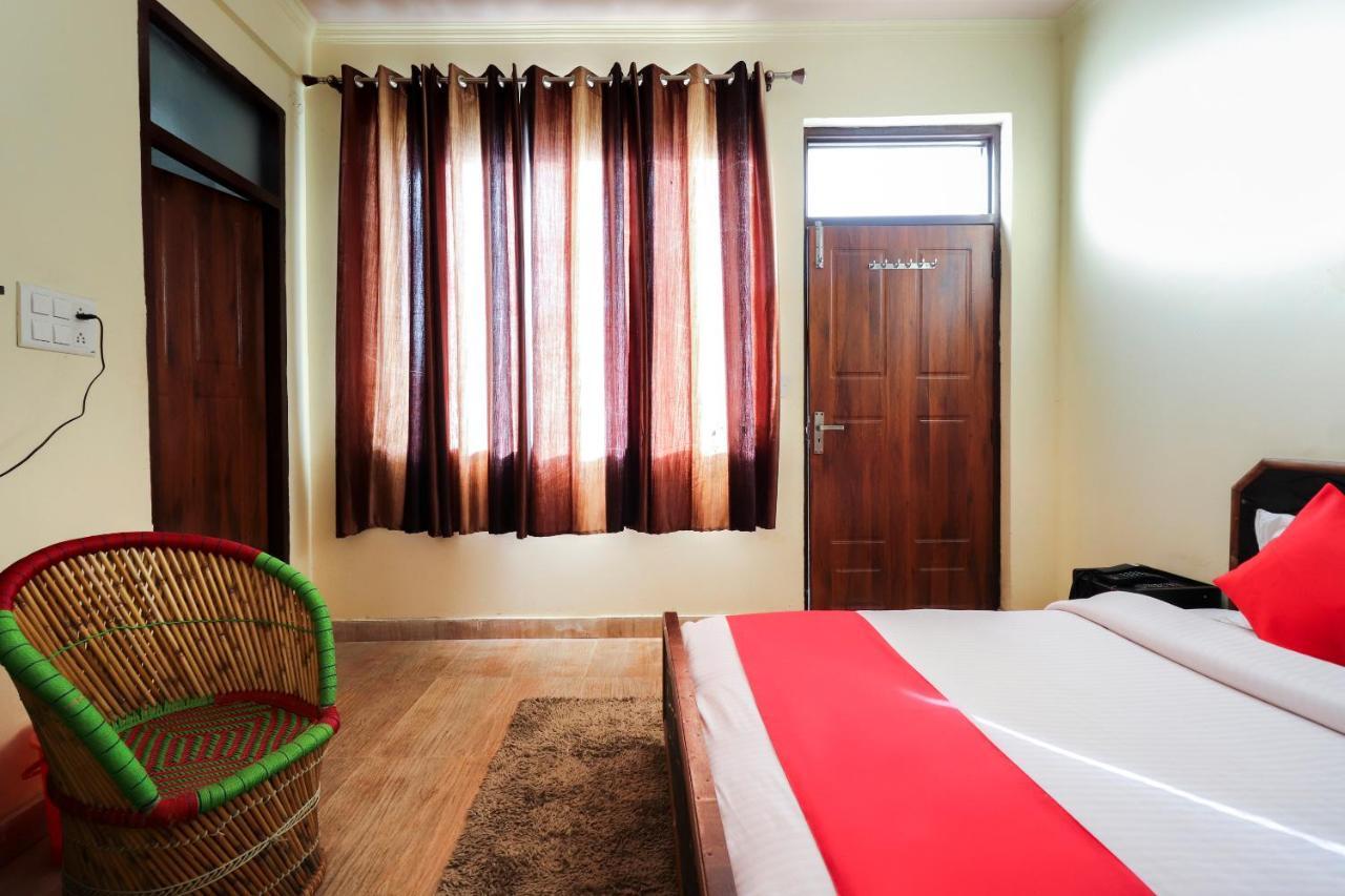 Silver Dew Resorts And Restaurant Dhanaulti Exterior foto